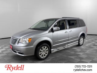 2016 Chrysler Town &amp; Country Touring