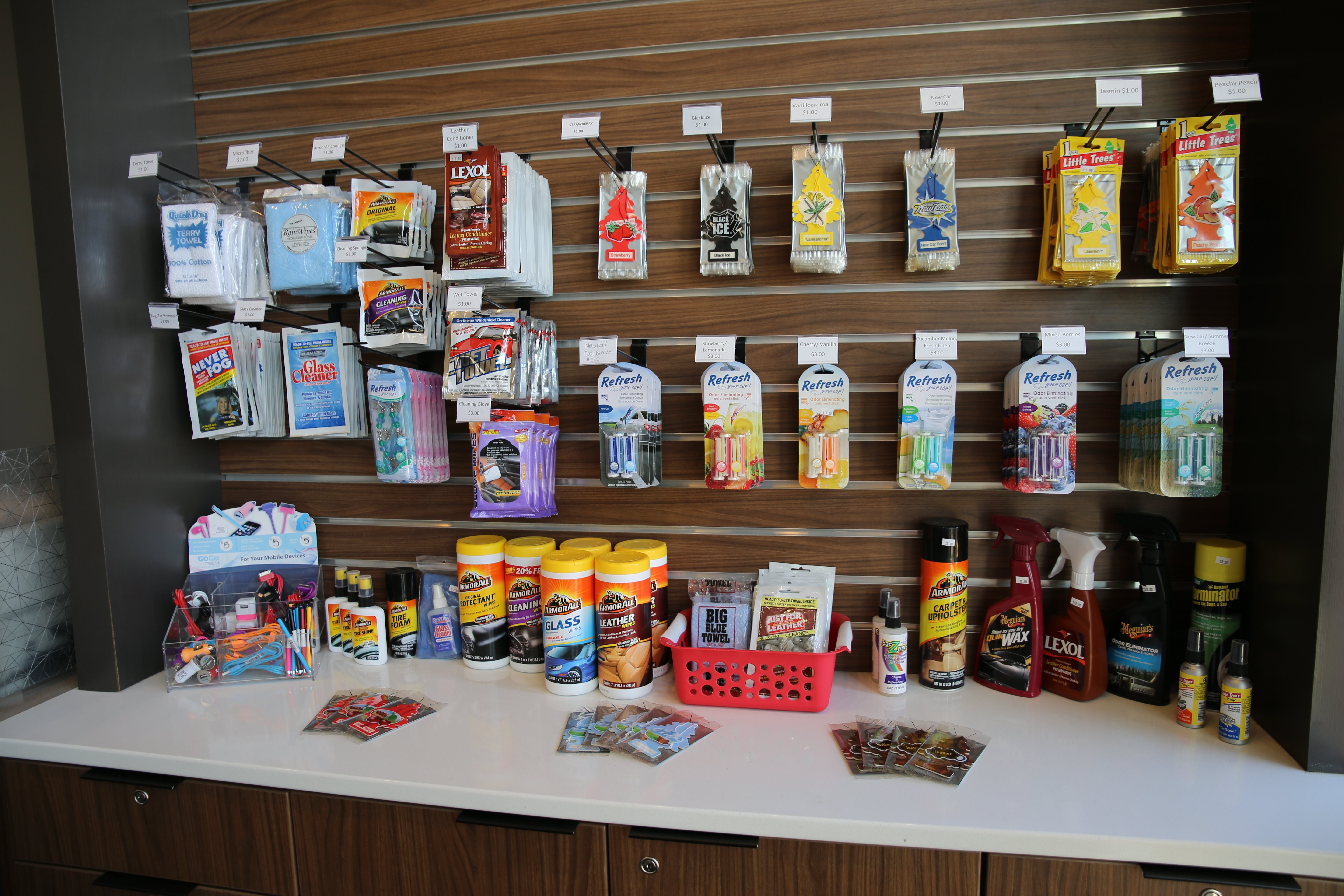 Rydell Cars in Grand Forks ND Guest Lounge